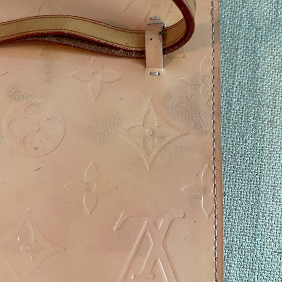 Louis Vuitton Monogram Vernis Mott Pouch - Picture 11 of 15